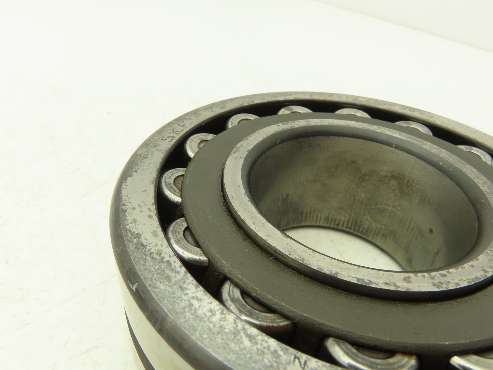 SKF 22312 CG/C3W33 Spherical Roller Bearing 2 Row 60mm ID x 130mm OD x 46mm W