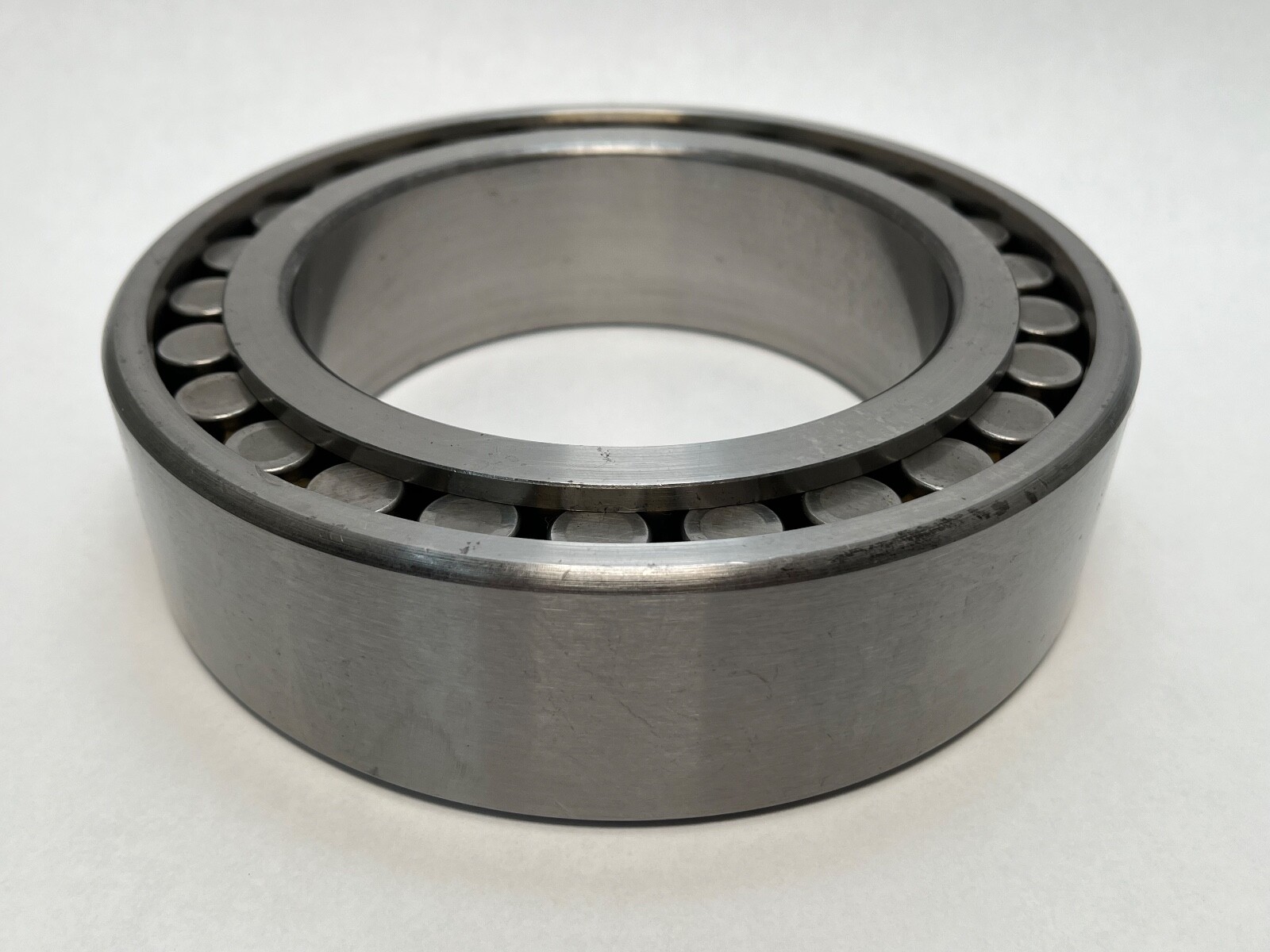 SKF NN-3026-KM/SP Cylindrical Bearing 130x200x52 mm NN3026 NN-3026-K-M-SP