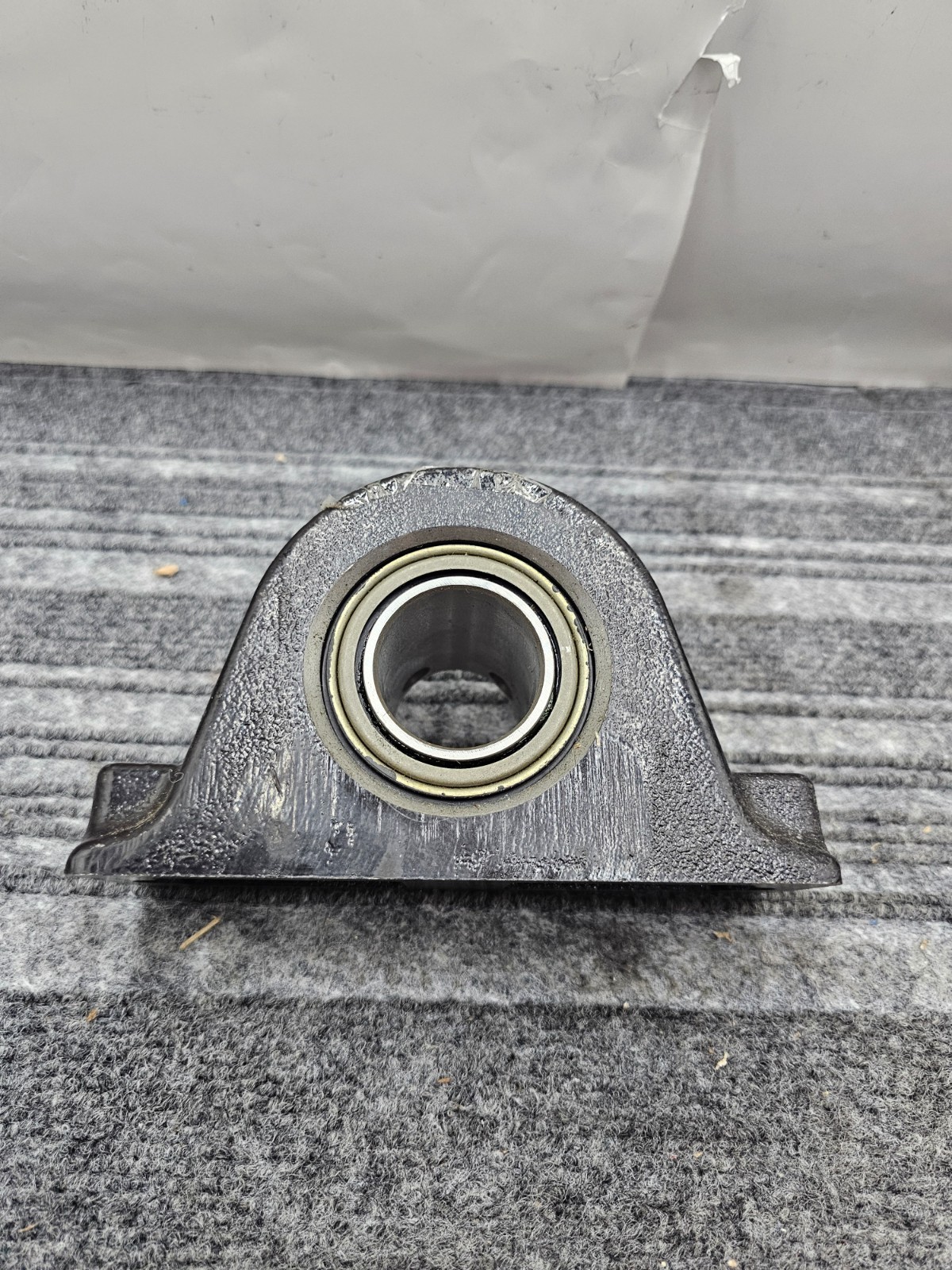 Rexnord MA2108 2-Bolt Solid-Housed Pillow Block Roller Bearing Unit 1-1/2″ Bore