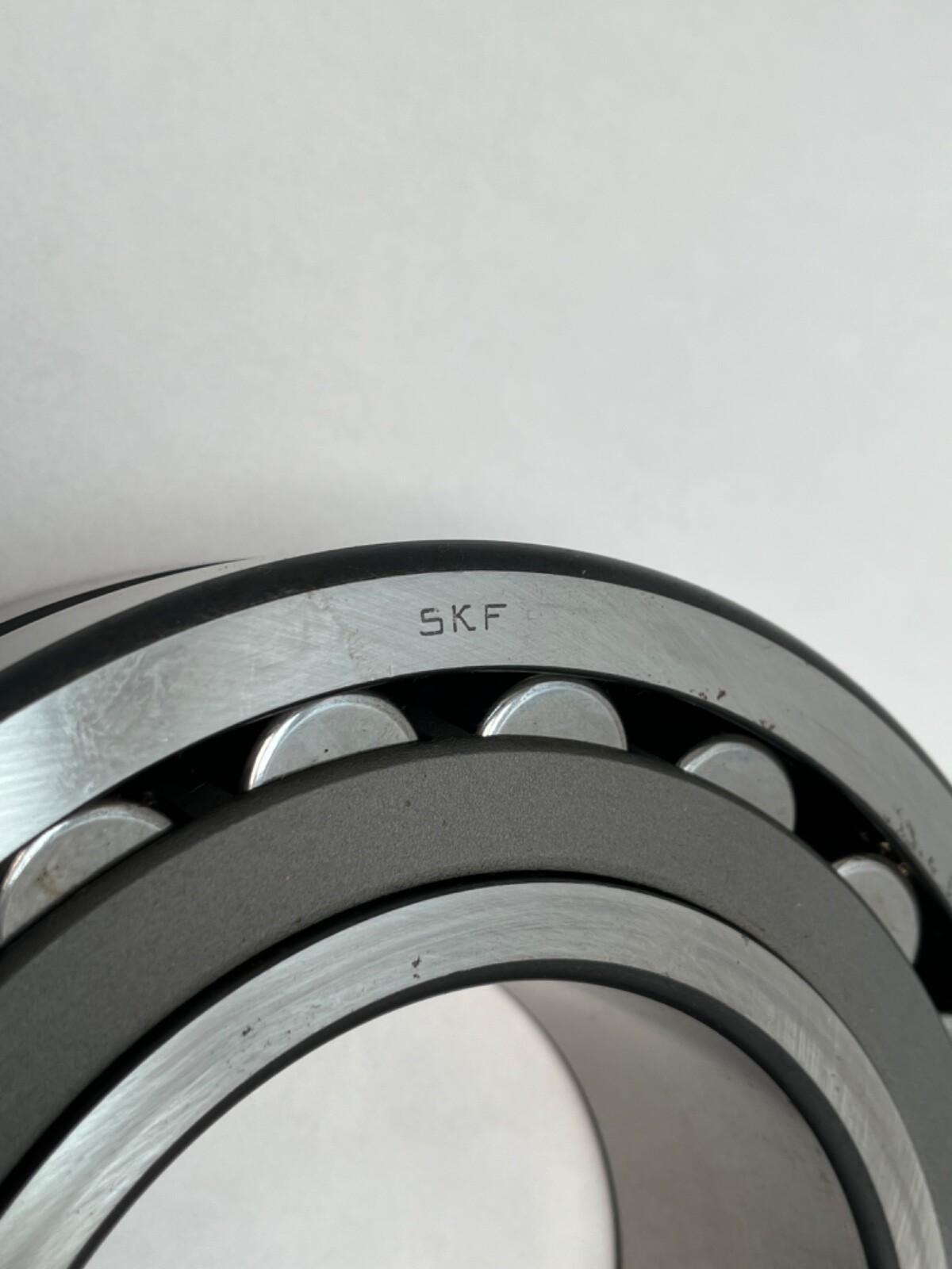 SKF 22224-C/C3W33 Spherical Bearing 120x215x58 mm 22224-C-C3-W33 USA