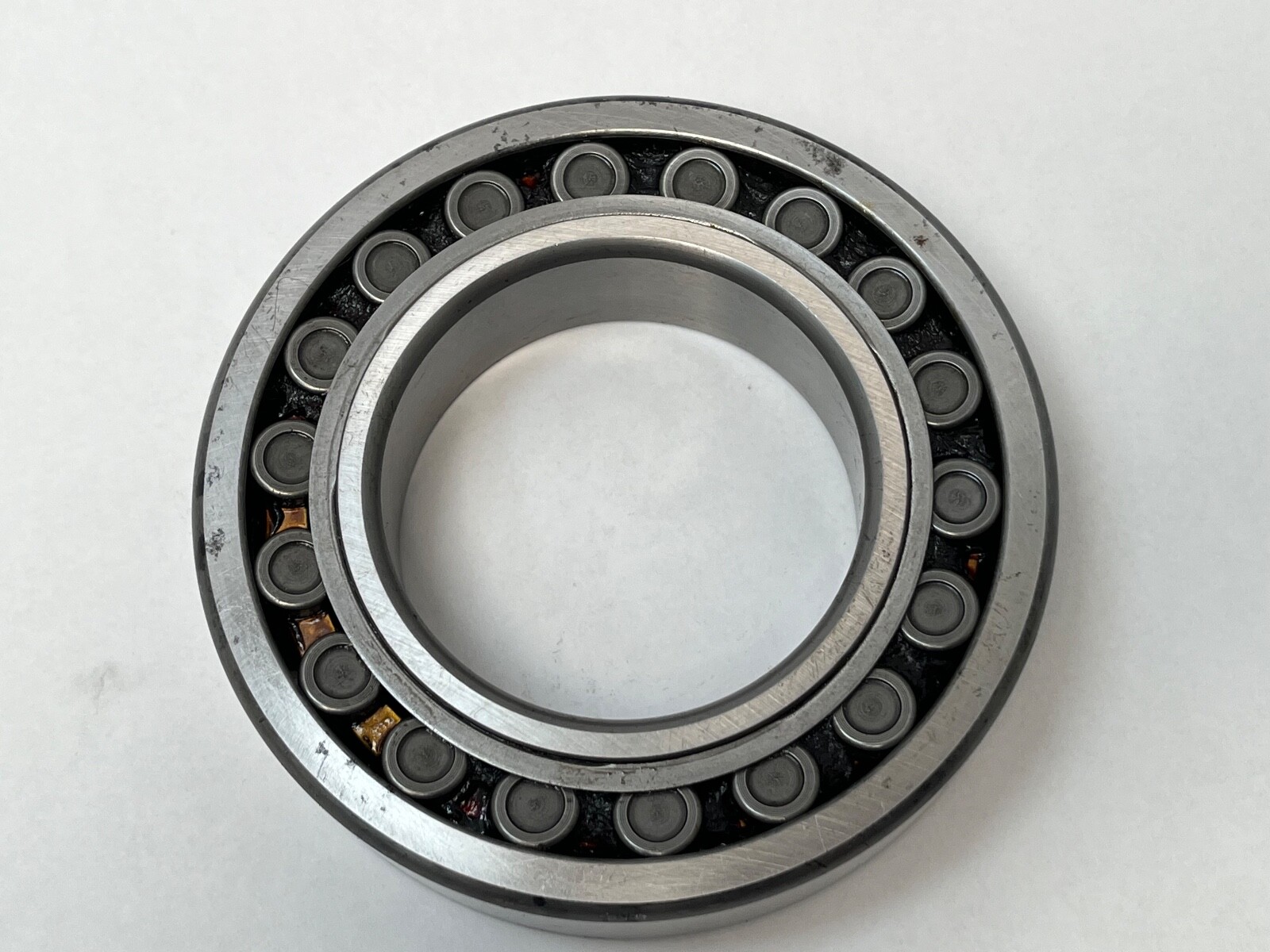 NSK 22214M Spherical Bearing 70x125x31 mm 22214 M MB Hoover Japan