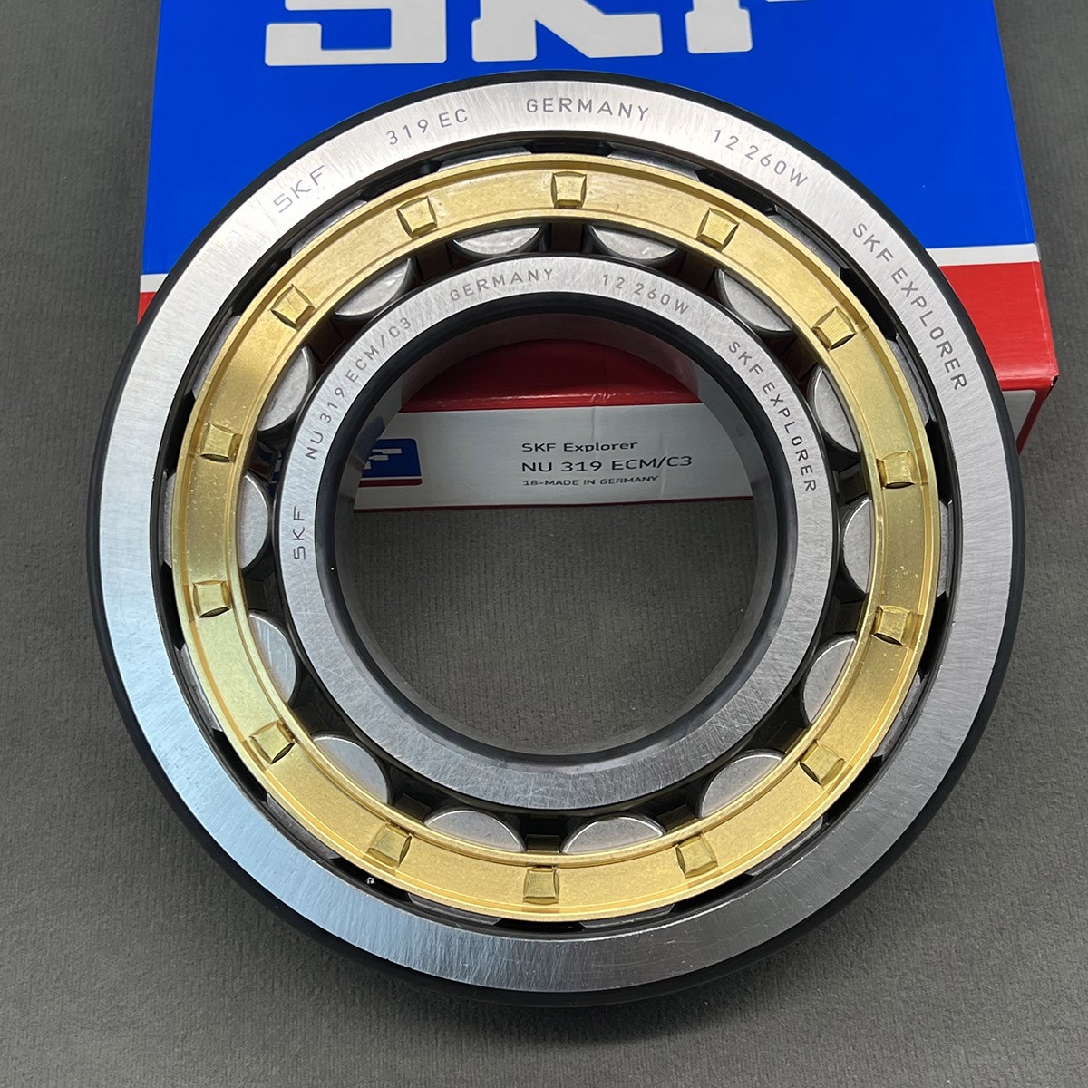 New NU 319 ECM/C3 Cylindrical Roller Bearing 95x200x45mm for SKF Roller Bearing