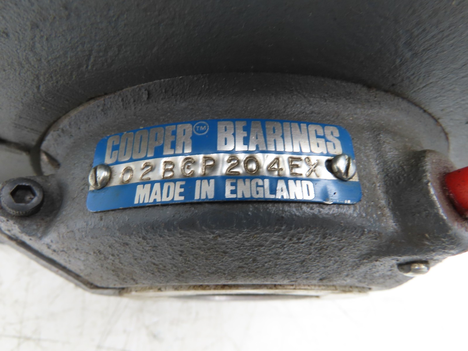 Cooper Bearing 02 BCP204EX Split Pillow Block Bearing 2-1/4″ Bore P 04 Pedestal