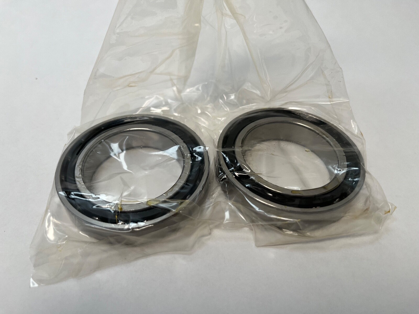 NTN 7908CDBGNP5 Bearing 40x62x12 mm 7908C 7908-C-DB-GN-P5 Japan 2 Pcs