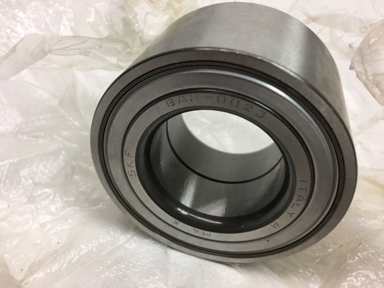 SKF FW107 Bearing Metal Sealed BAH0023 FW 107 BAH-0023 35x66x37 mm