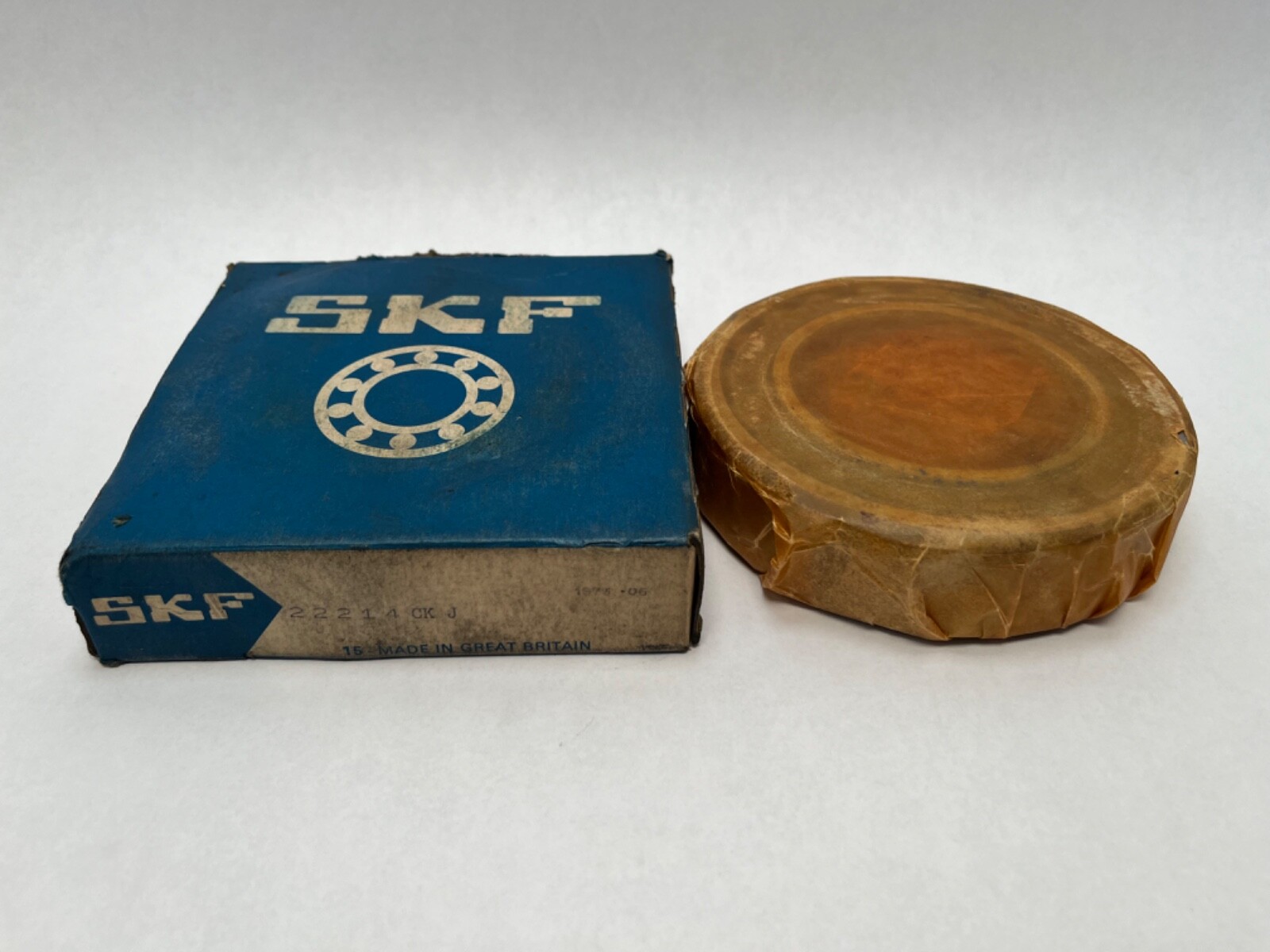 SKF 22214CKJ Spherical Bearing 70x125x31 mm 22214-CKJ Britain