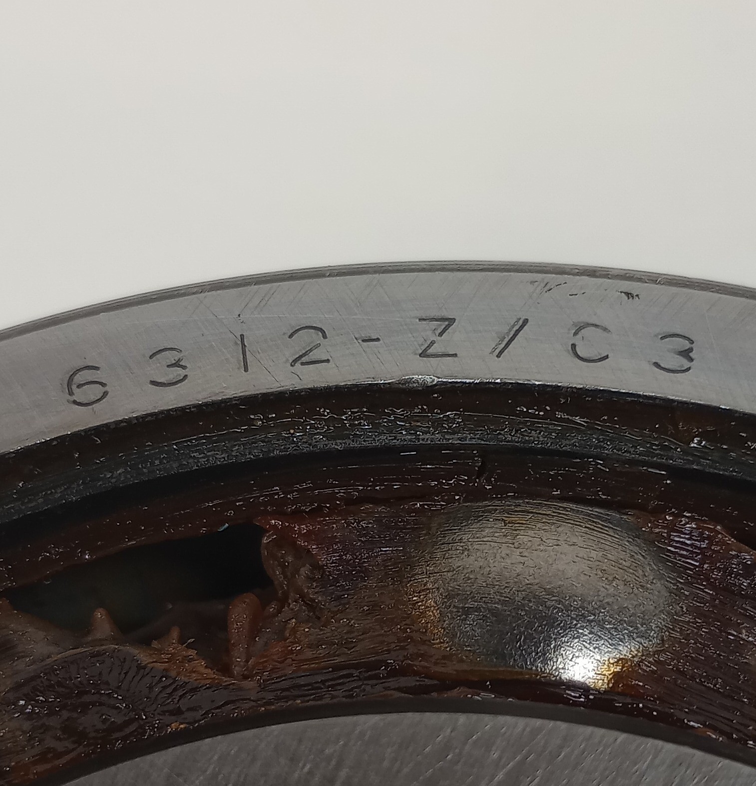 SKF 6312-Z-C3 Ball Bearing Deep Groove 60mm ID X 130mm OD X 31mm W