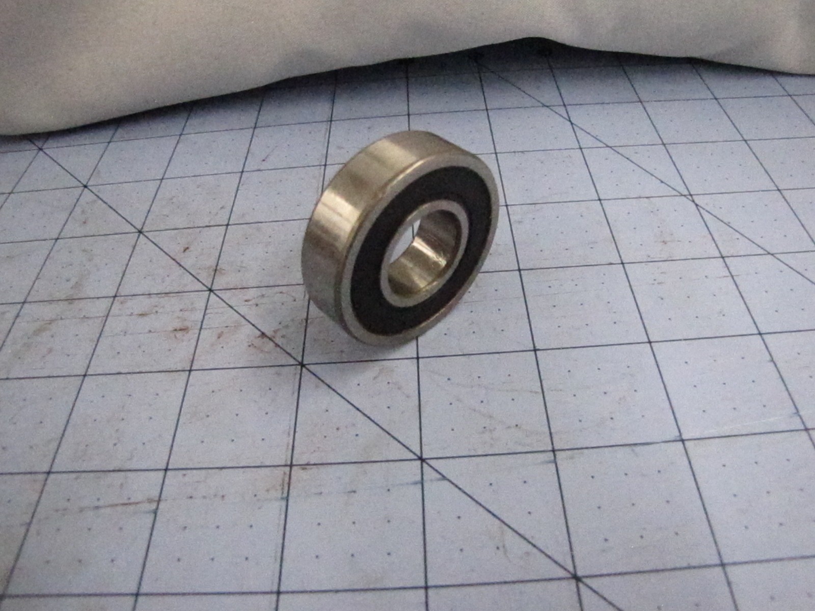 (NEW IN BOX) Consolidated 1635 2RS 0.7500″ Bore x 1-3/4″ OD x 1/2″ W