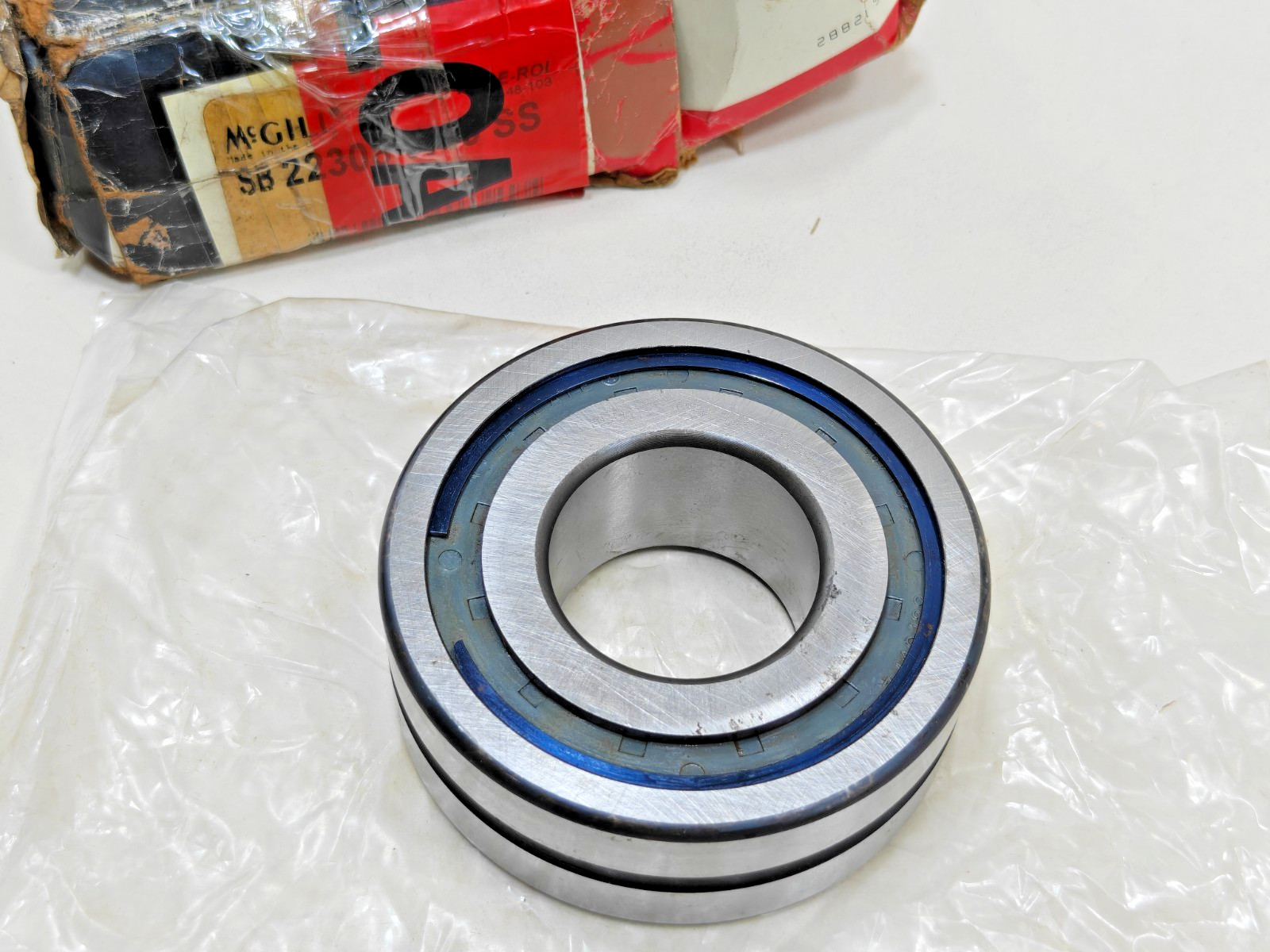 SB 22308 W33 SS McGILL Spherical Roller Bearing SB22308SS 22308-2RS NOV 73091