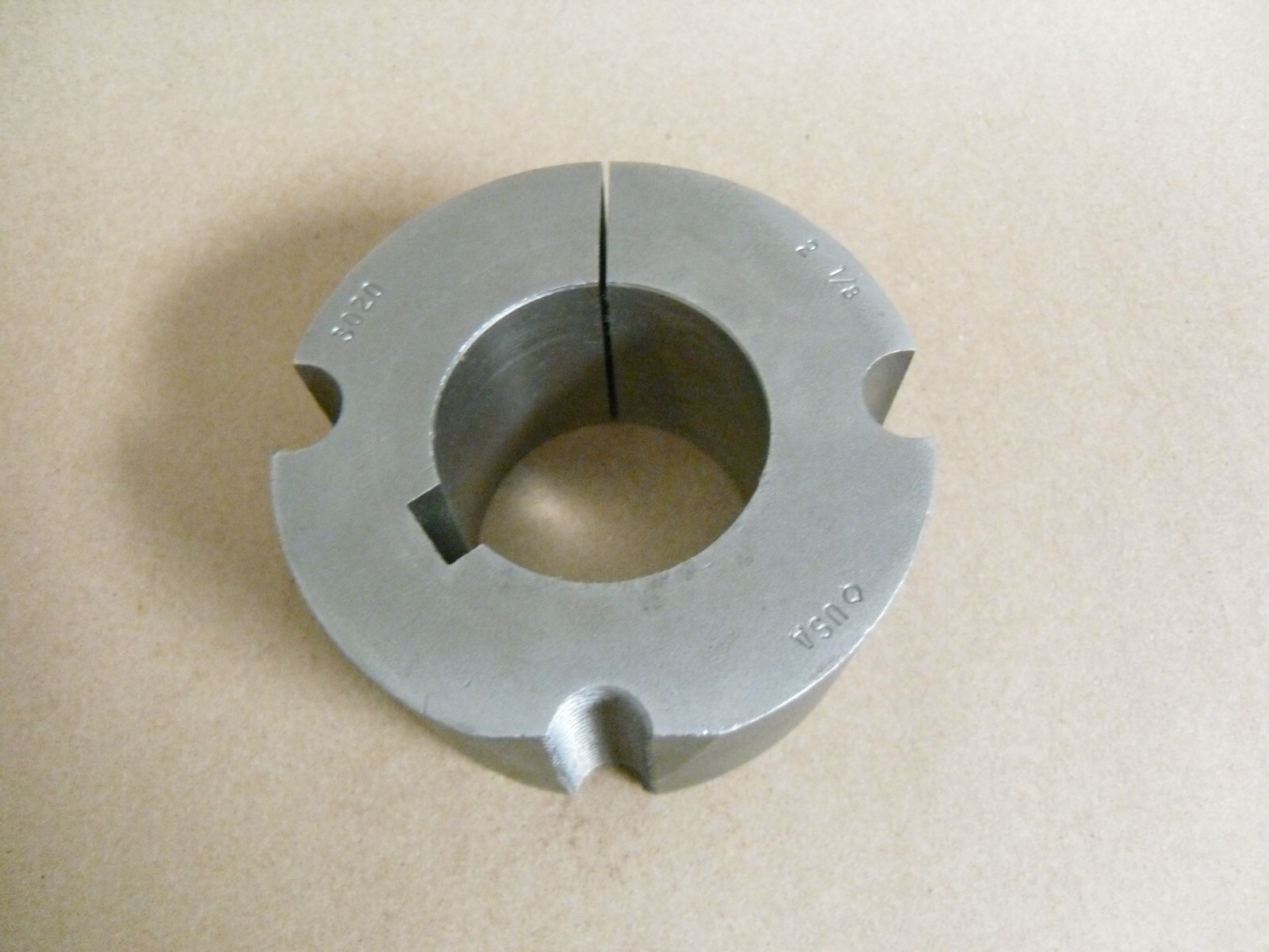 MARTIN 3020 2-1/8 TAPERED BUSHING 2-1/8″ BORE NO HARDWARE