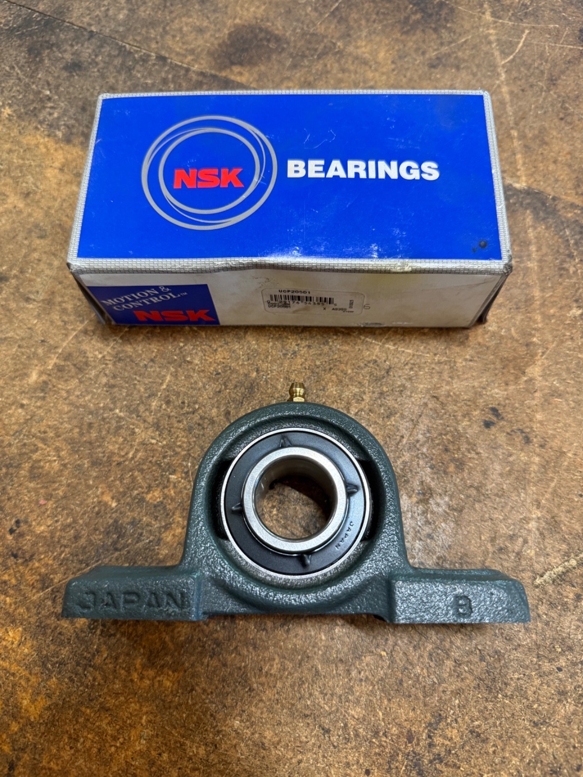 NSK UC208 D1 Ball Insert Bearing 40x80x49.2mm (NEW)