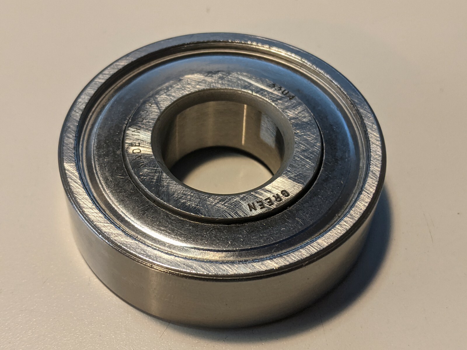 GREEN 99604 BALL BEARING (6304-2RS) USA
