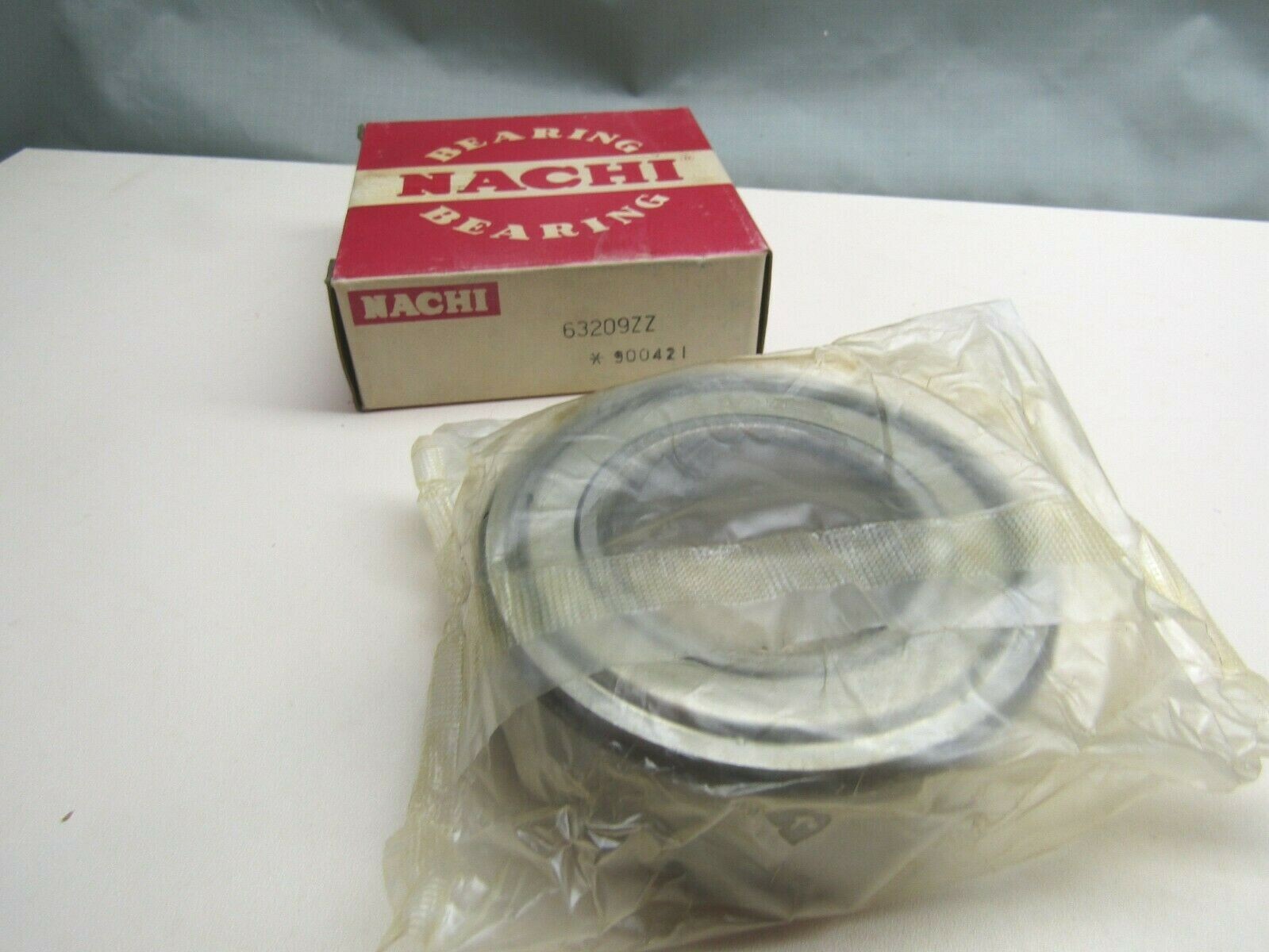 Nachi Japan 63204-ZZ 20mm X 47mm X 20.6mm Metal Shielded Deep Groove Bearing