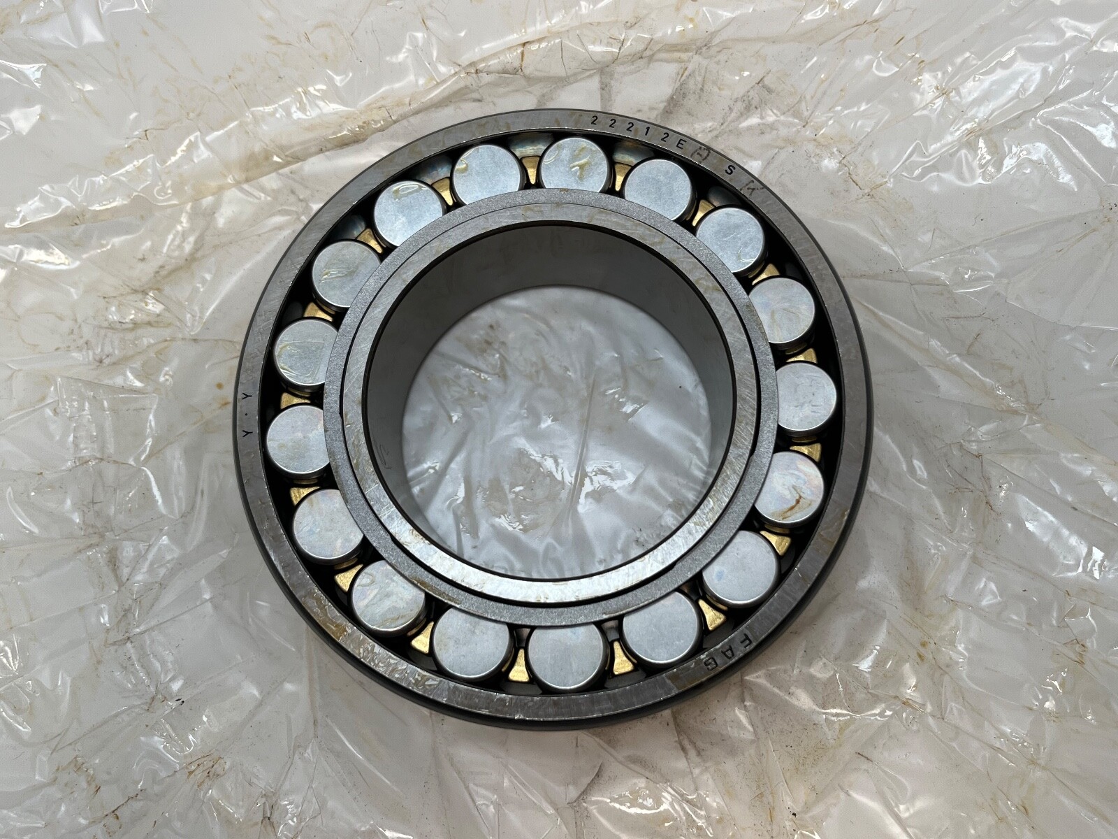 FAG 22212EASK.M Spherical Bearing 60x110x28 mm 22212-EAS-K-M-W33 2212E