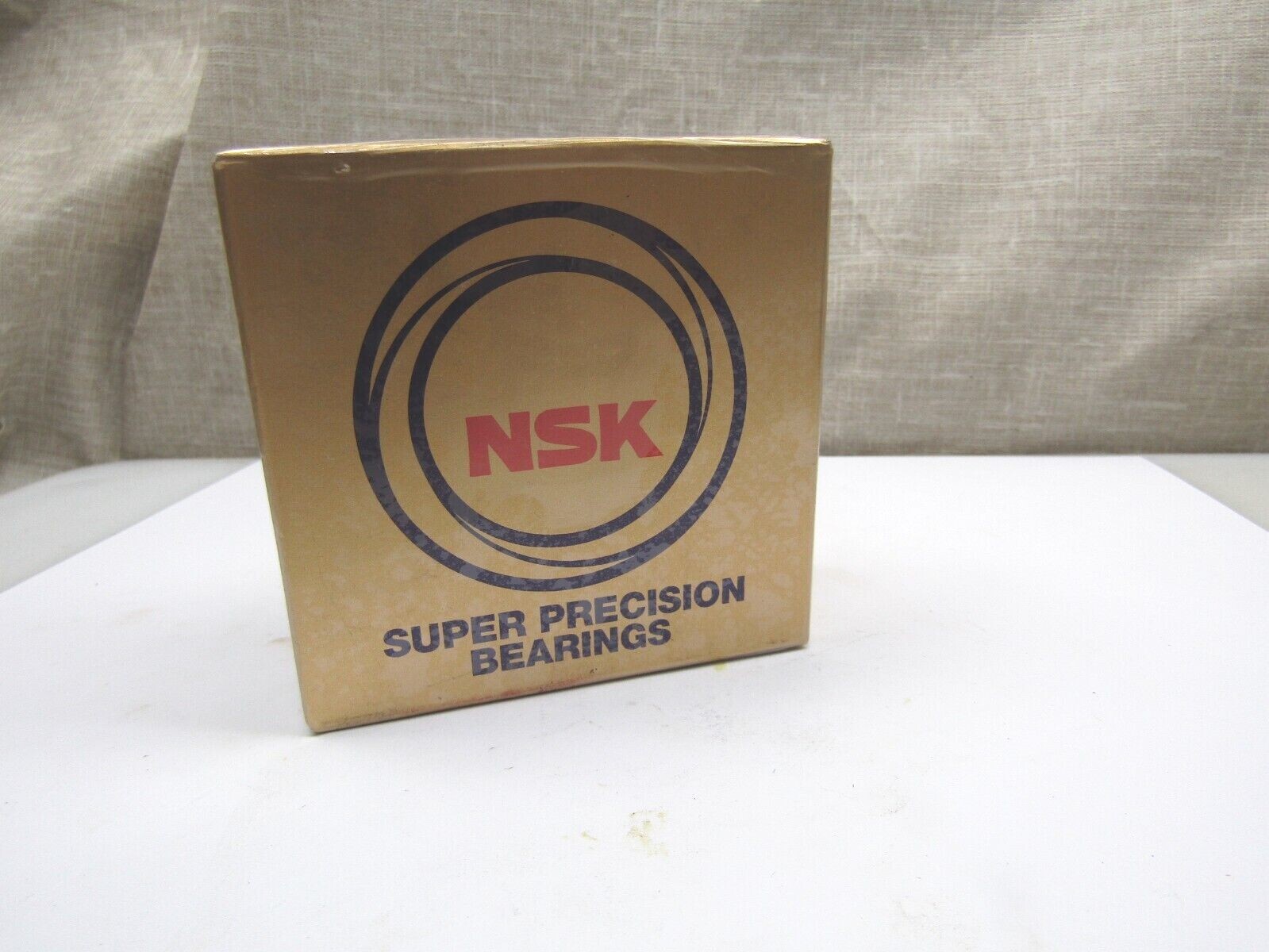 NEW NSK 7207CTRDULP4Y Super Precision Free Shipping & Return Metal