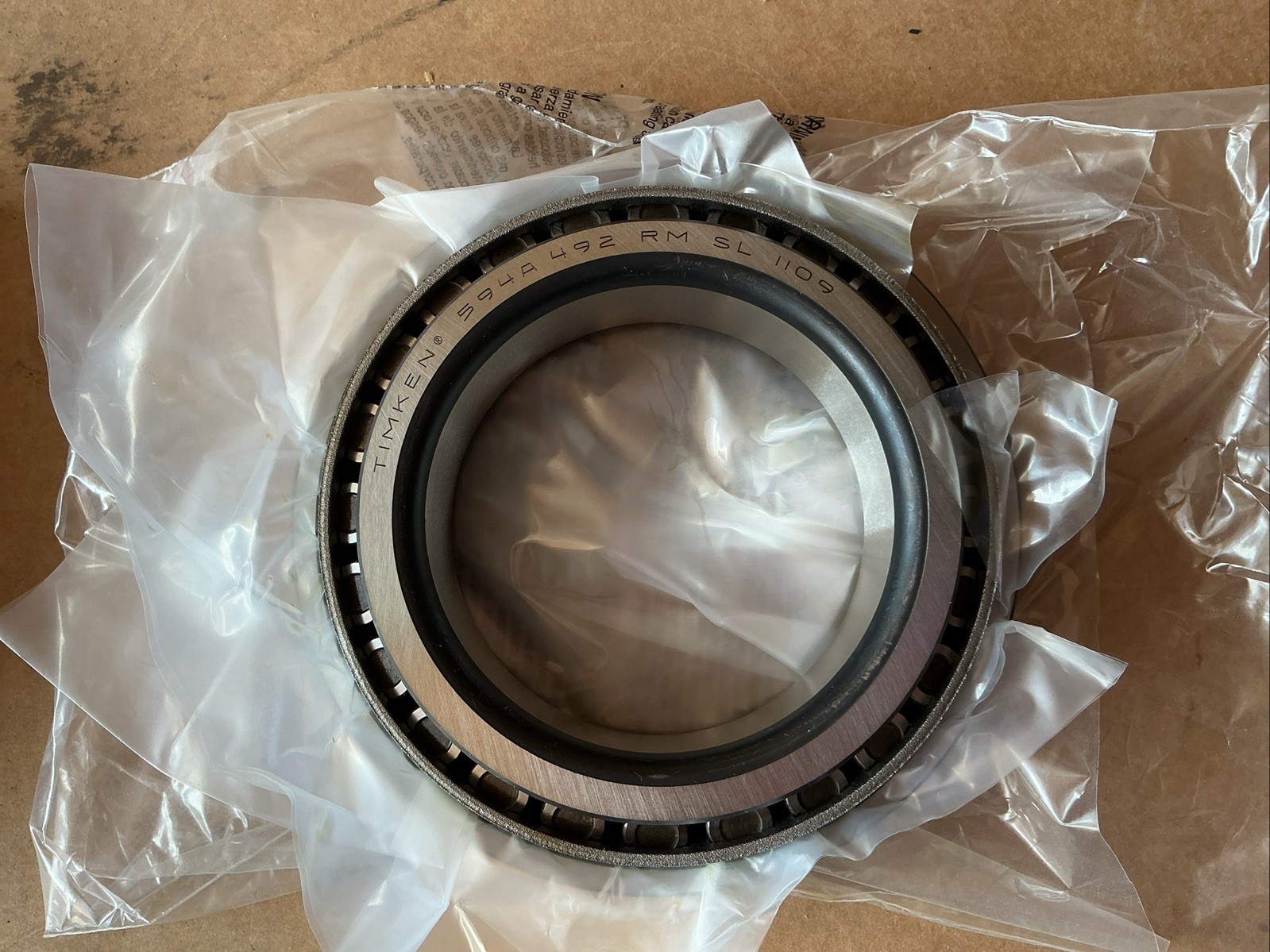 New TIMKEN SET403 594A/592A Wheel Bearing and Race Set-Race Set