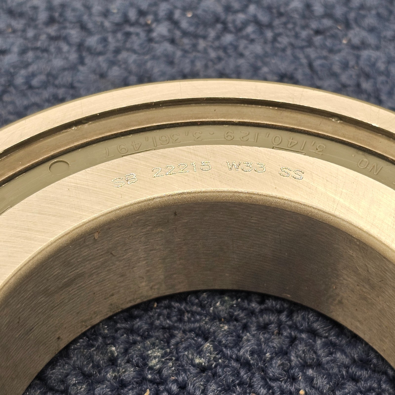 McGill SB 22215 W33 SS: Spherical Roller Bearing 75mm ID, 130mm OD, 31mm Width