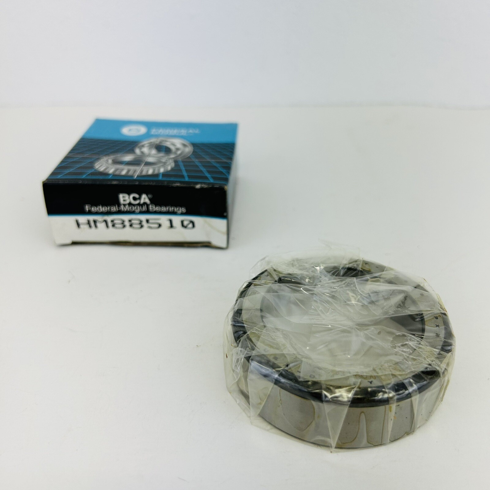 National Federal Mogul HM88510 Tapered Roller Bearing Cup New! NOS