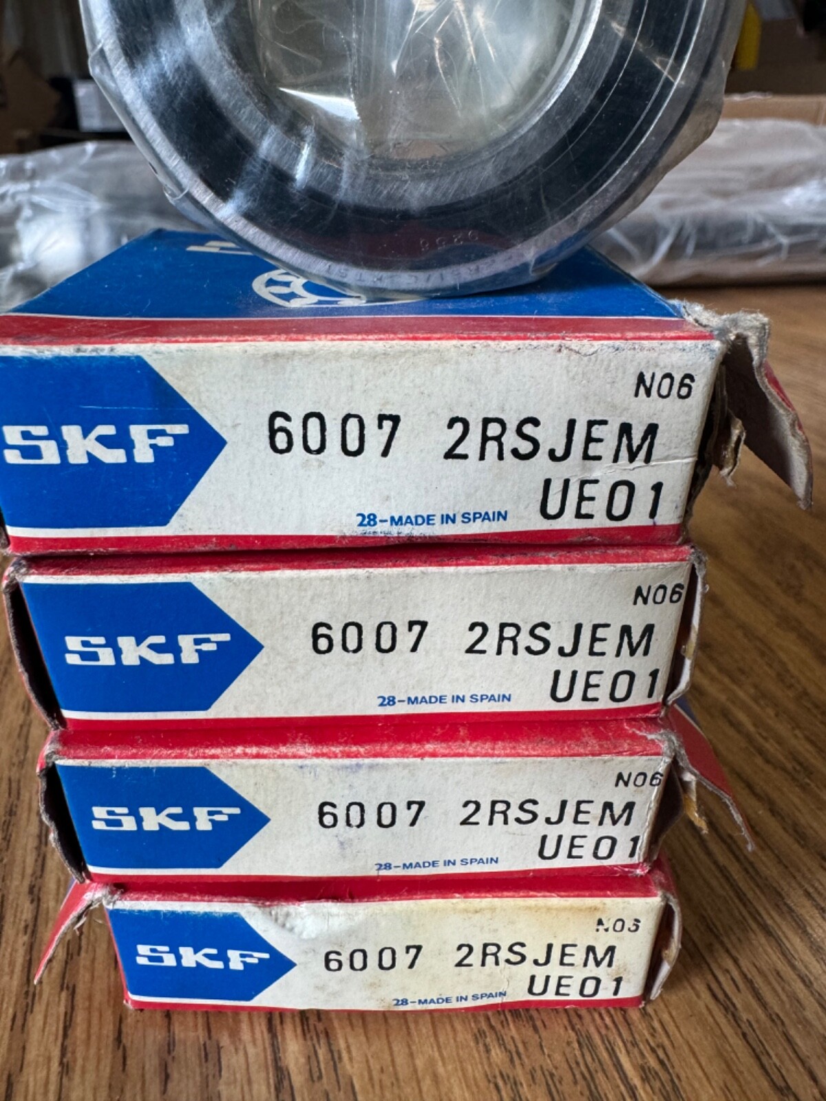 4 pcs 6007-2RS1 C3 SKF Sealed Ball Bearing 35mm x 62mm x 14mm Brand new open box