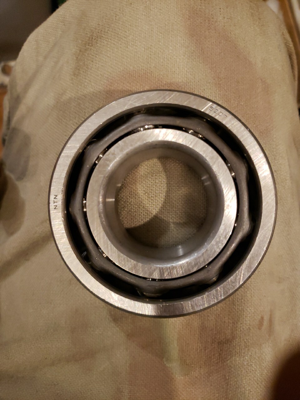 NTN 5207 DOUBLE ROW BALL BEARING WITH SNAP RING