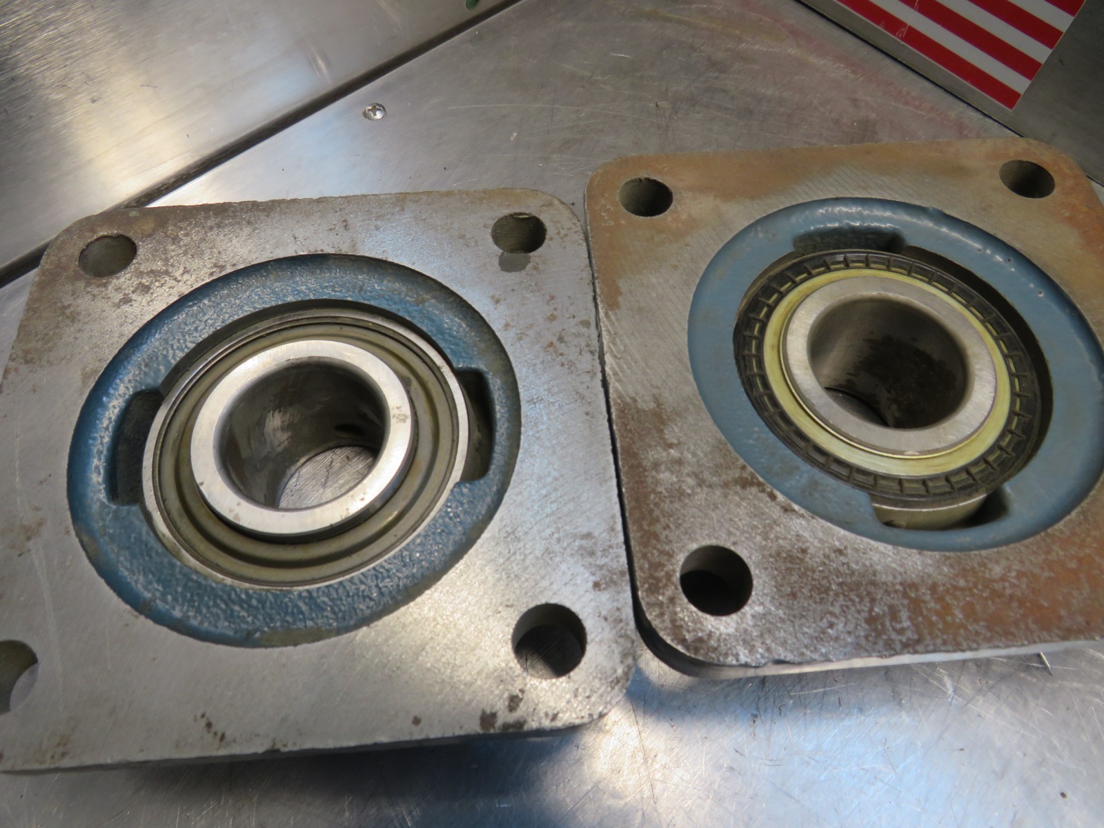 Dodge F4BSC102 1-1/8″ Flange Bearing 124204 (lot of 2)