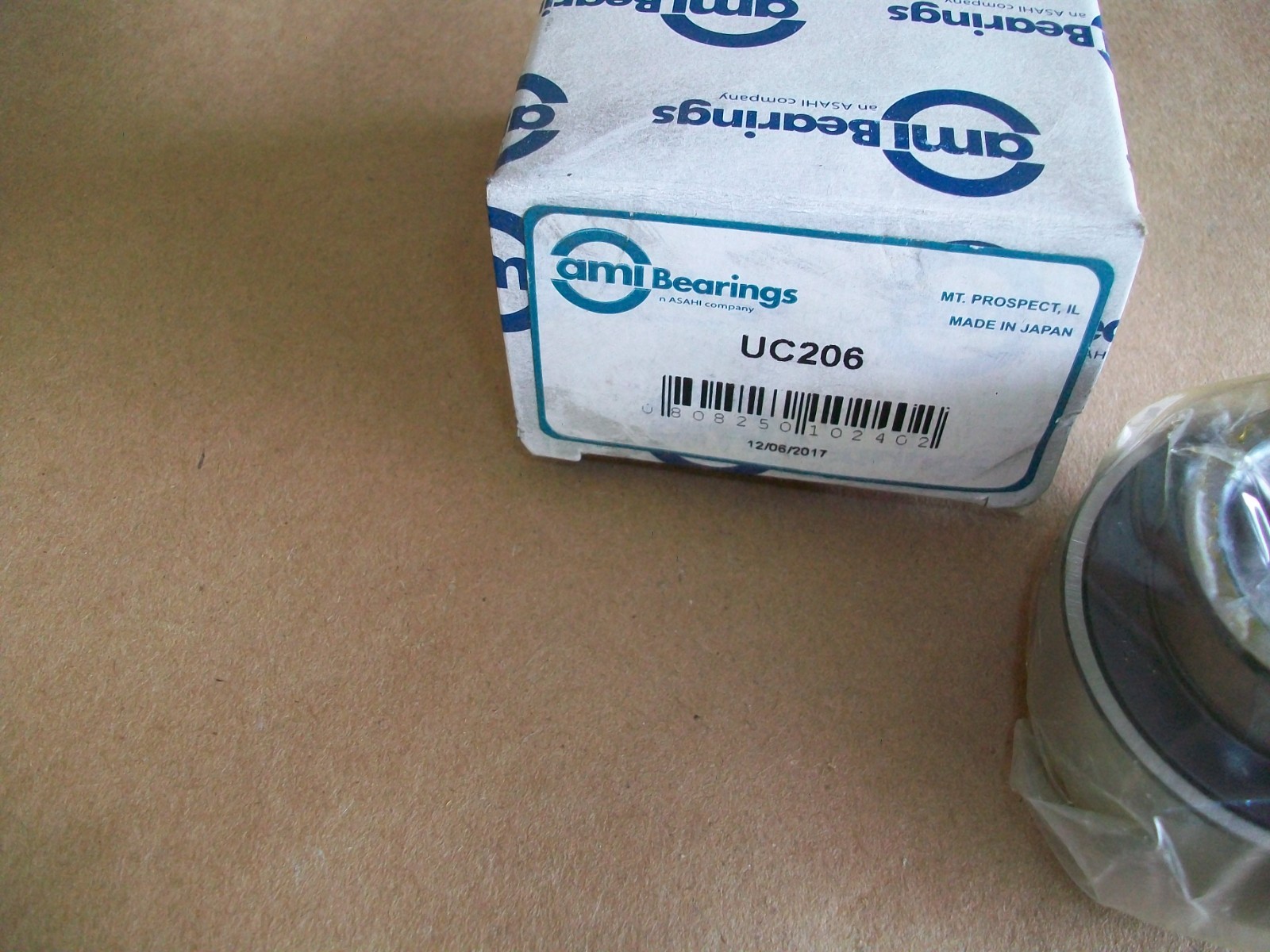 AMI UC206 Insert Bearing 30mm ID 62mm OD w/ set screw NEW