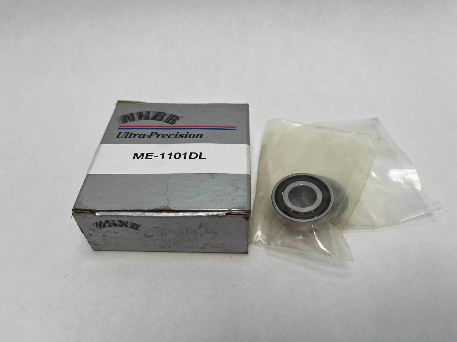 NHBB ME-1101DL Bearing 12x28x8 mm ME-1101-DL 7001-C-TPA-P4-DUL USA 2 Pcs