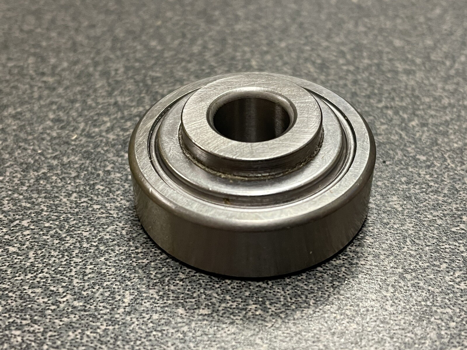 87007 KSK Japan Ball Bearing Felt Seal Type 7x24x10.319mm