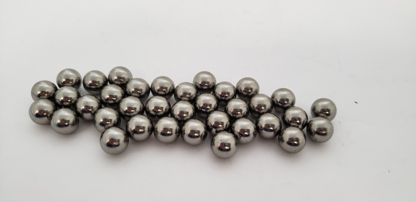 SKF RB-10/III CHROME STEEL BALL FOR BEARING, 10mm (PACK OF 35) NNB