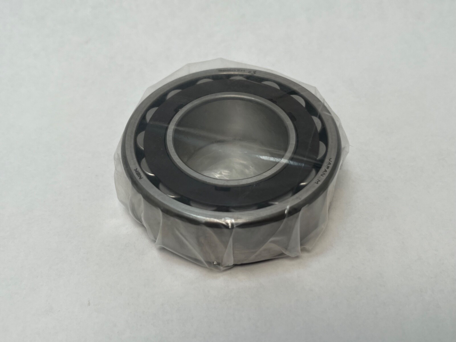 NSK 22207HKC3 Bearing 35x72x23mm 22207-E-TVP 22207-H-K-C3 Japan