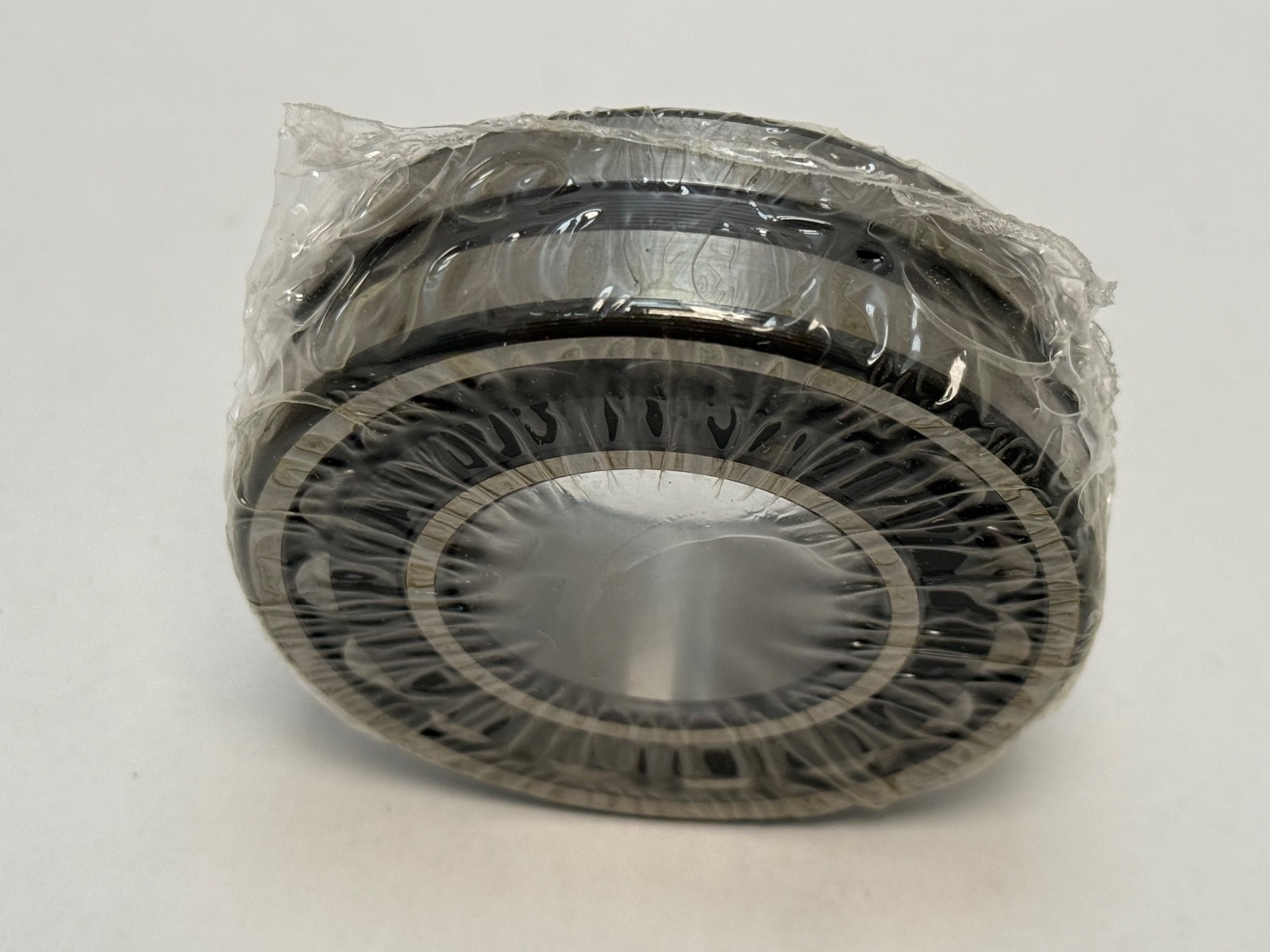 FAG 22207-E1-XL-TVPB-C3 Spherical Bearing 22207E1XLTVPBC3 35x72x23 mm