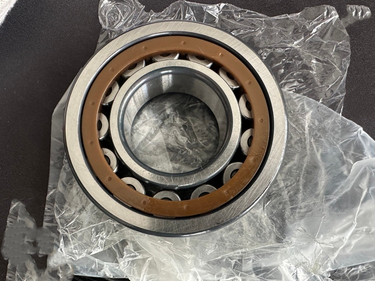 For SKF NU 310 ECP BALL BEARING NEW FREE SHIPPING