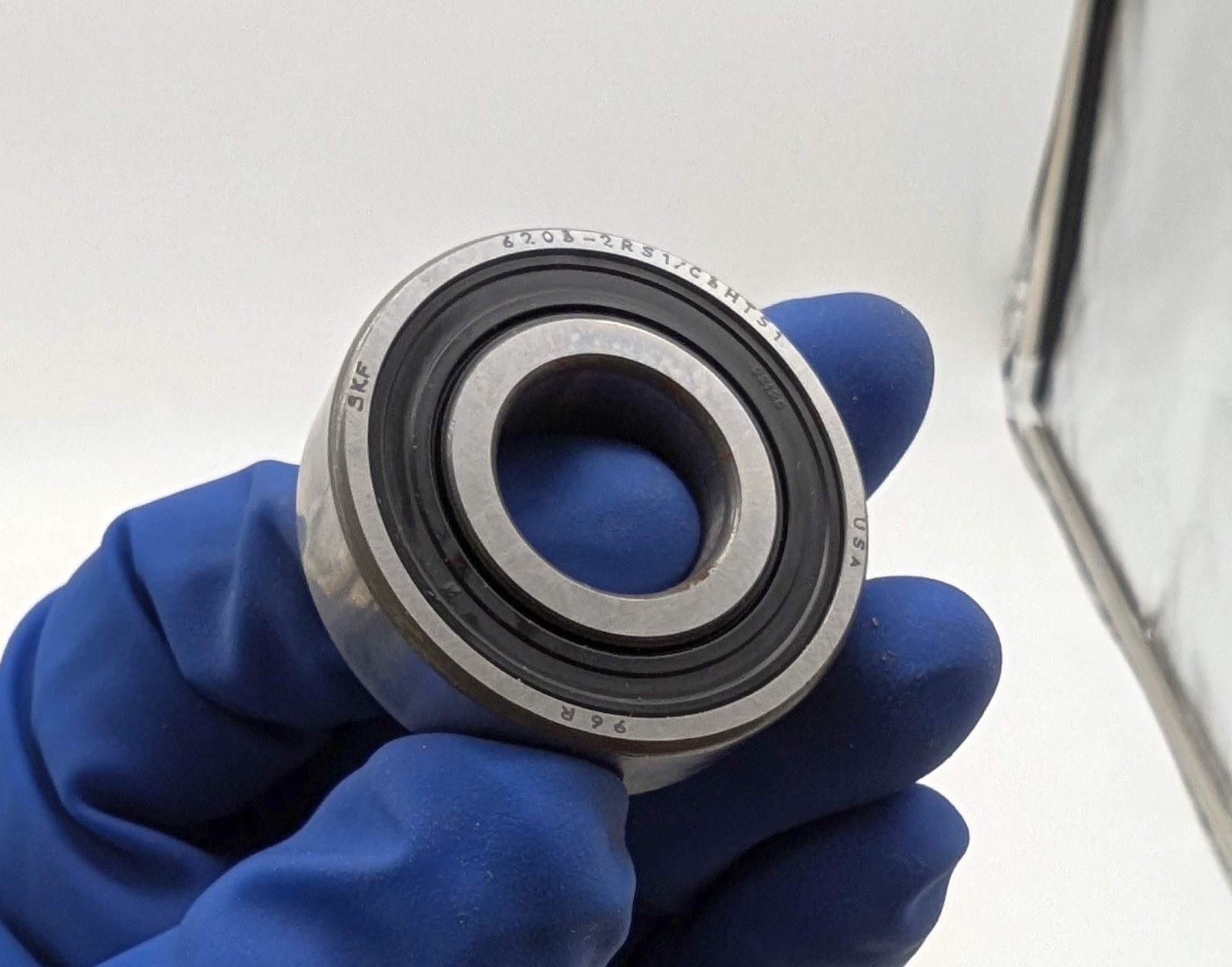 SKF 6203 2RSJEM Deep Groove Ball Bearing 0.6693″ Bore 1.5748″ OD 0.4724″ Width