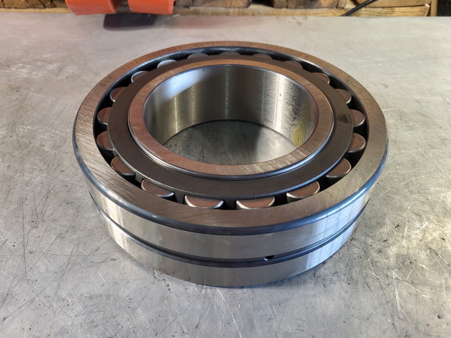 SURPLUS NEW SKF 22228CCK/W33 Spherical Roller Bearing