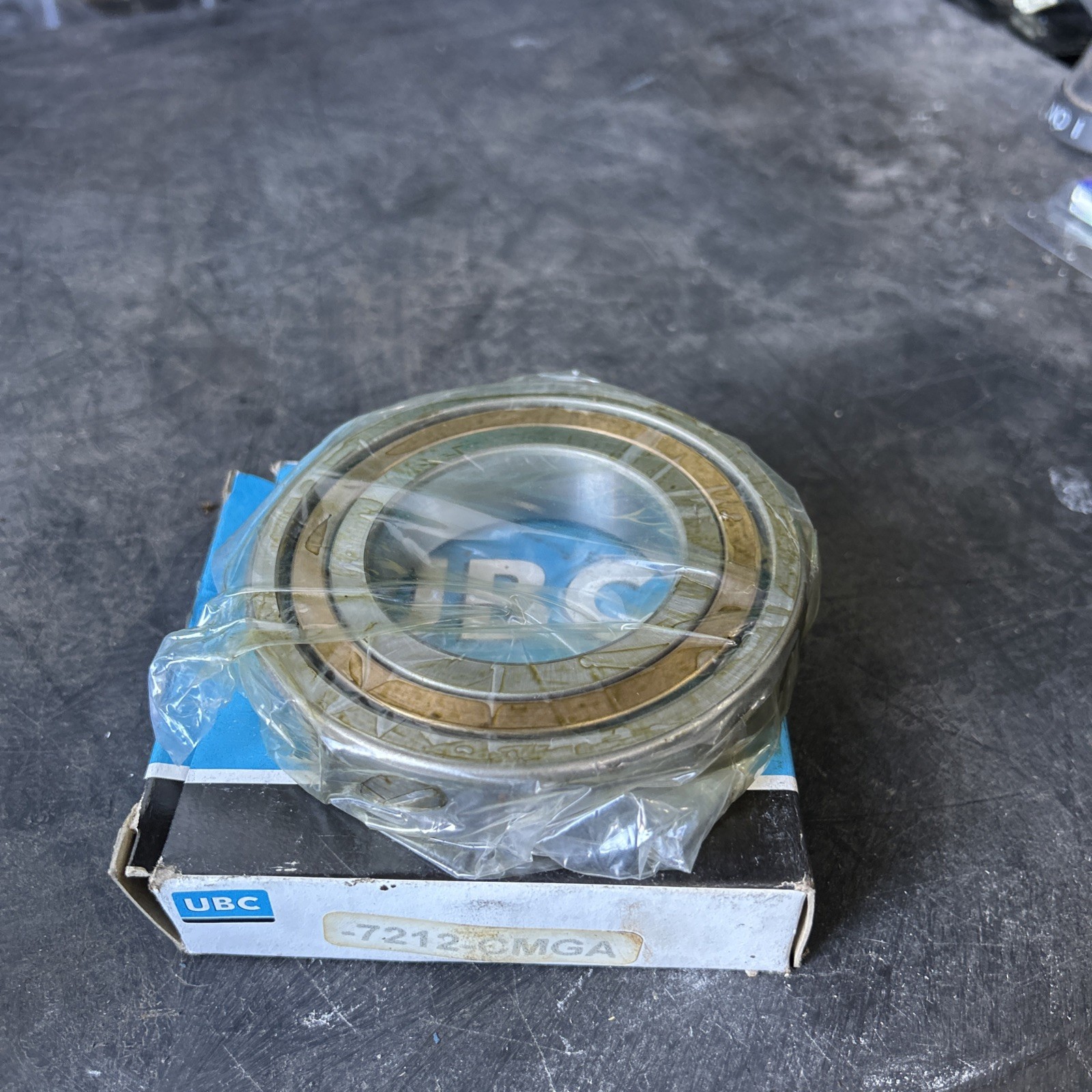 ubc 20212 DT-L bearing 7212-CMGA