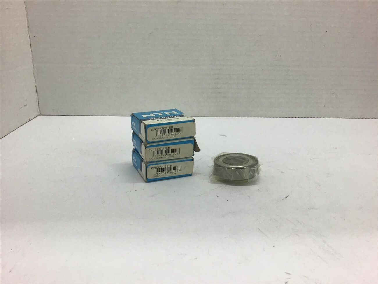 NTN 6203ZZC3/EM Bearing –Lot of 3