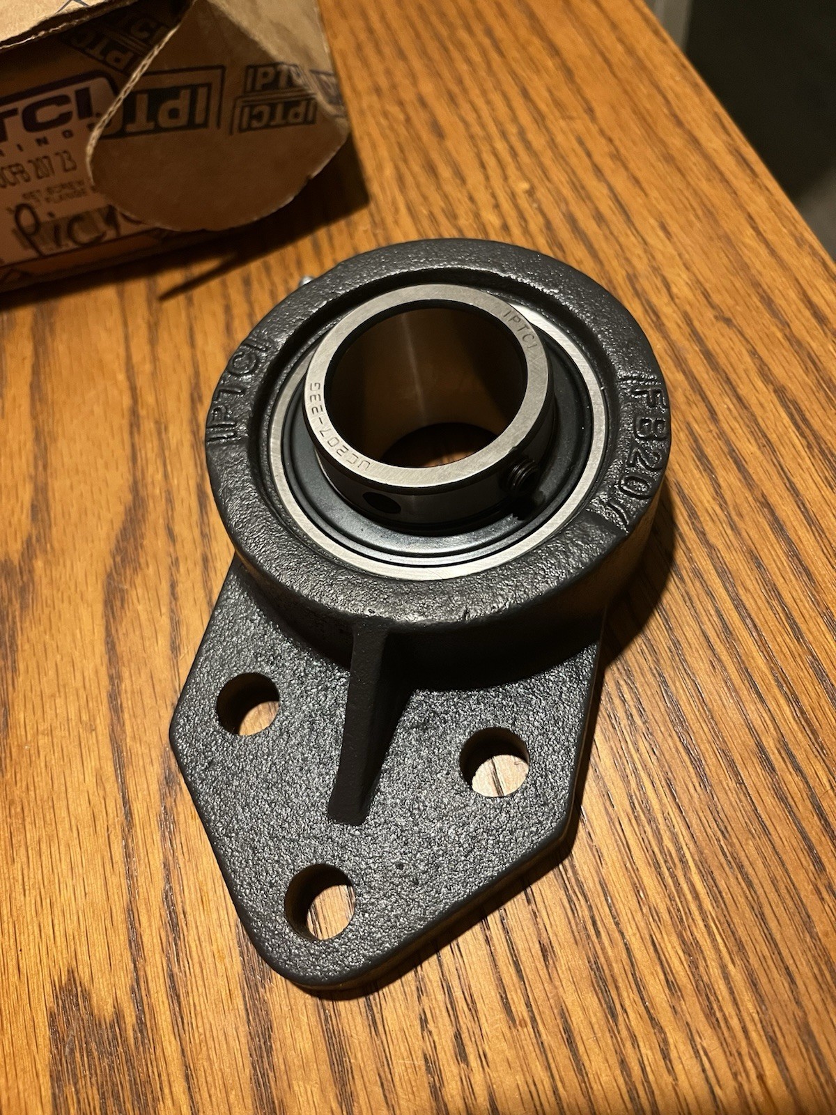 IPTCI UCFB 207 23 3 Bolt Flange Bracket With Bearing