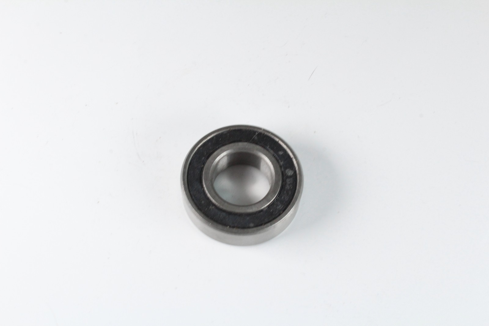 6205-2RS Rubber Seal Ball Bearing 6205 2RS 6205rs Lot of 2 NO BOX