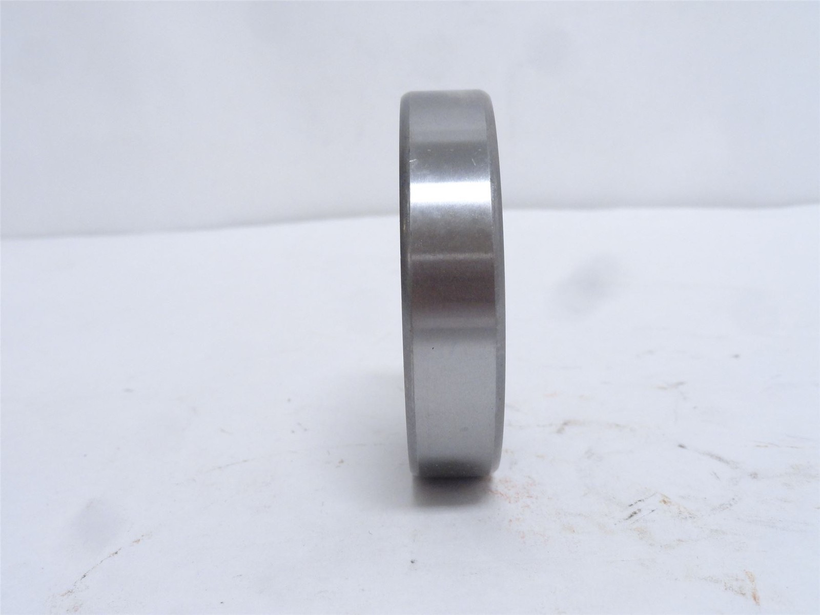 244947 Old-Stock; PTI 6008-2RS Ball Bearing 40mmID x 68mmOD x 15mm Wide