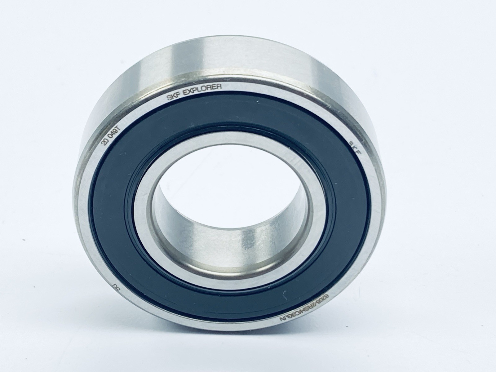 Lot of 4 SKF 6205-2RSH / 6205 2RSJEM Deep groove Ball Bearing 25mm-Id 52mmOd 15W