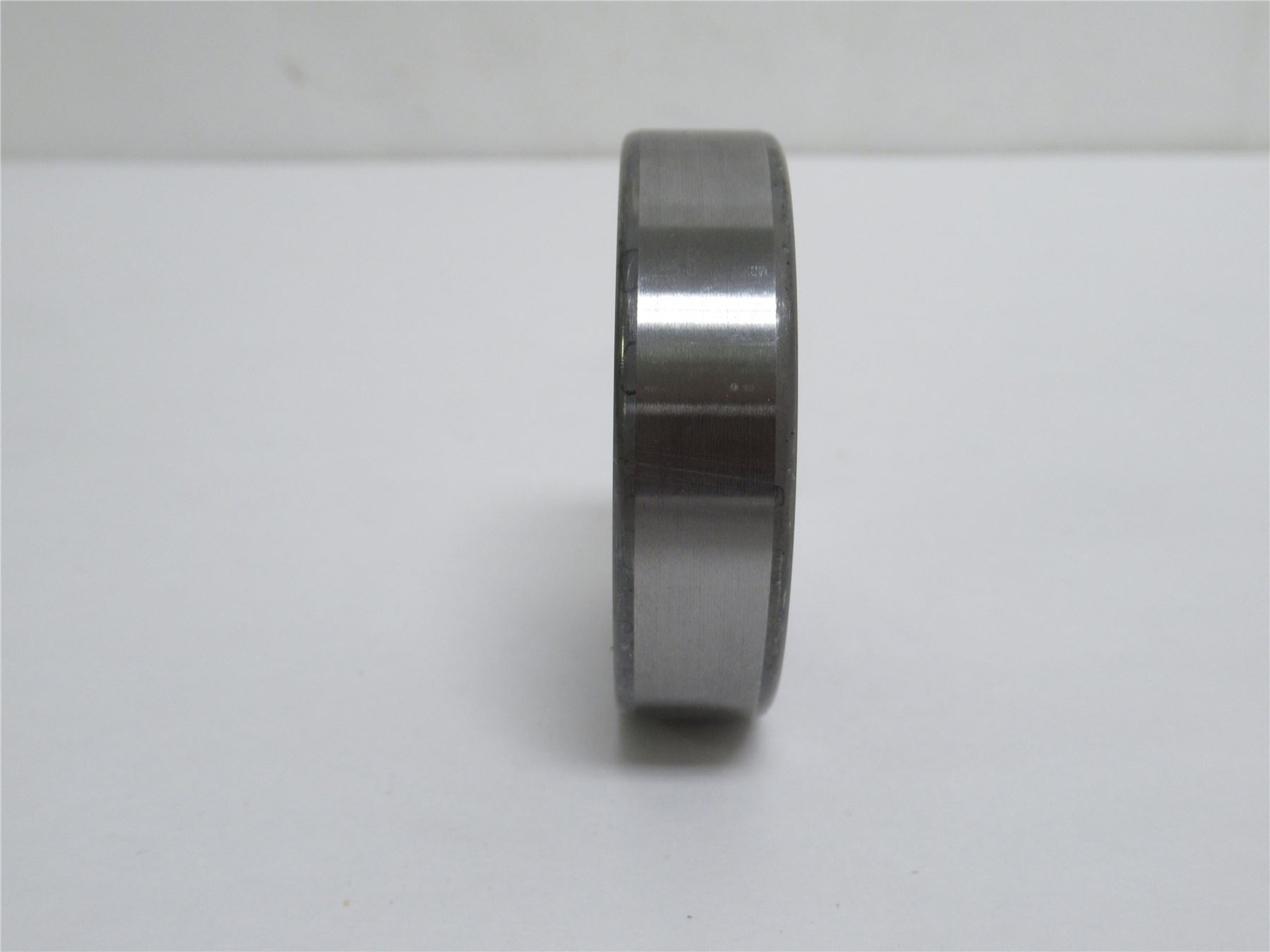 235000 New-No Box; SKF 6206-2RS1-C3 Ball Bearing 30mmID x 62mmOD x 16mm Width