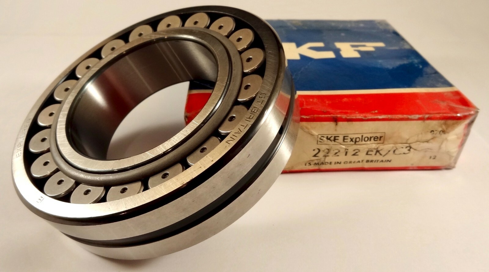 SKF 22212 EK/C3 Spherical Roller Bearing, Taper bore 1:12, Open, Steel cage, C3