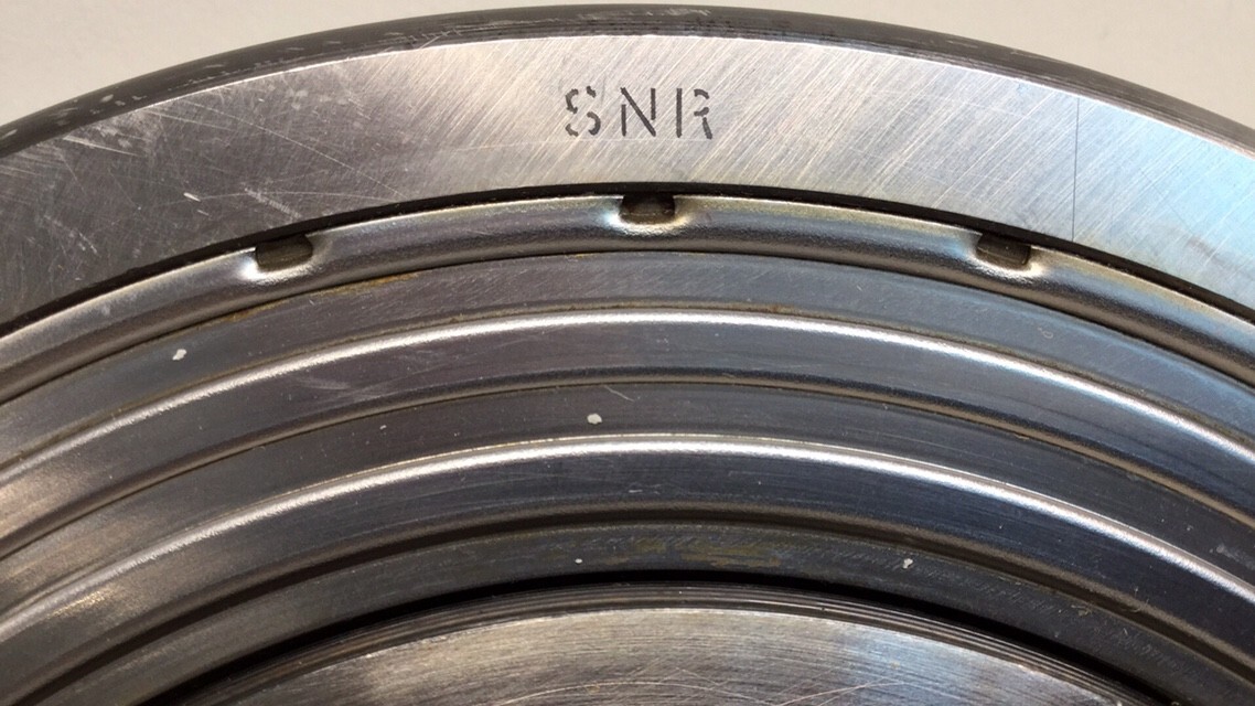 SNR 6318 J3C Single Row Ball Bearing Double Shielded 6318ZZ 43mm 90mm 190mm