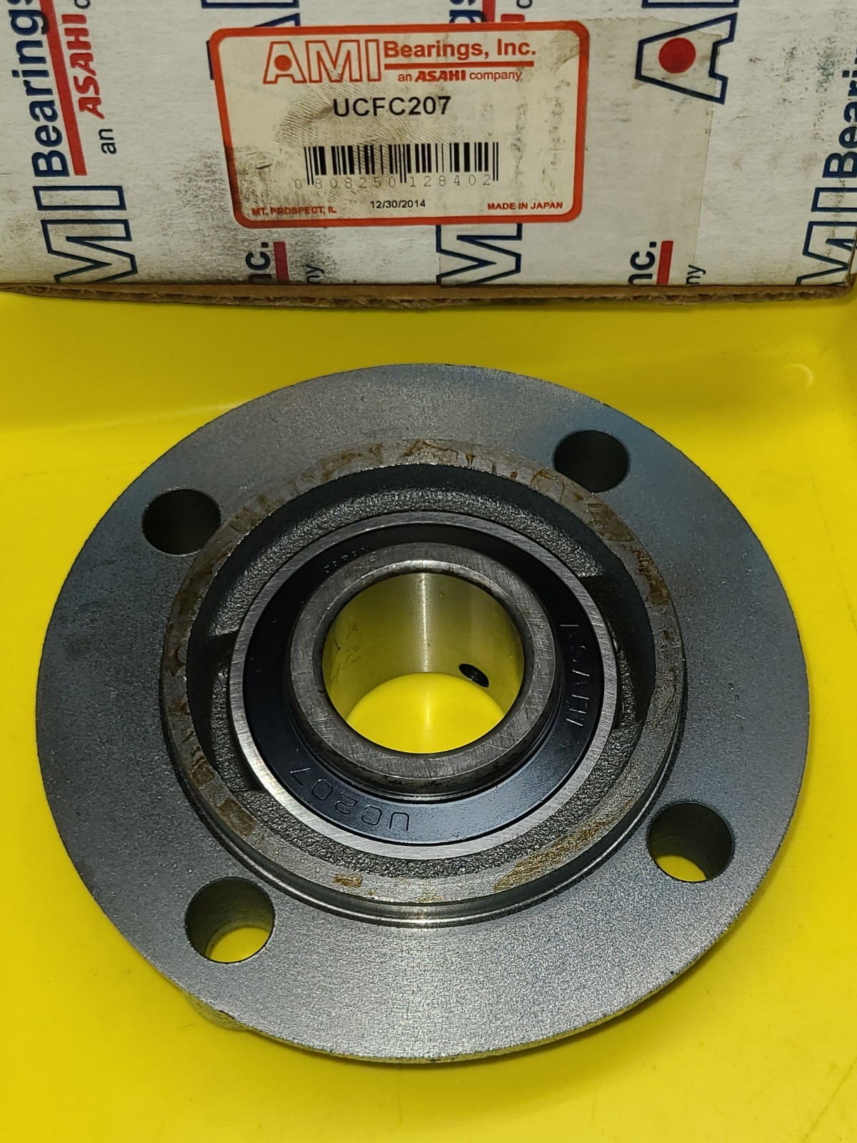 AMI UCFC207 Flange-Mount Ball Bearing Unit, 35 mm Bore, 4-Bolt Piloted Flange