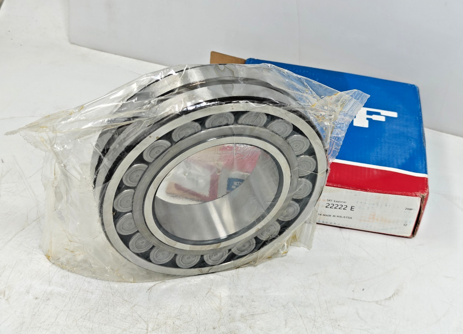 22222 E SKF Spherical Roller Bearing SKF 22222E Straight Bore 110x200x53mm