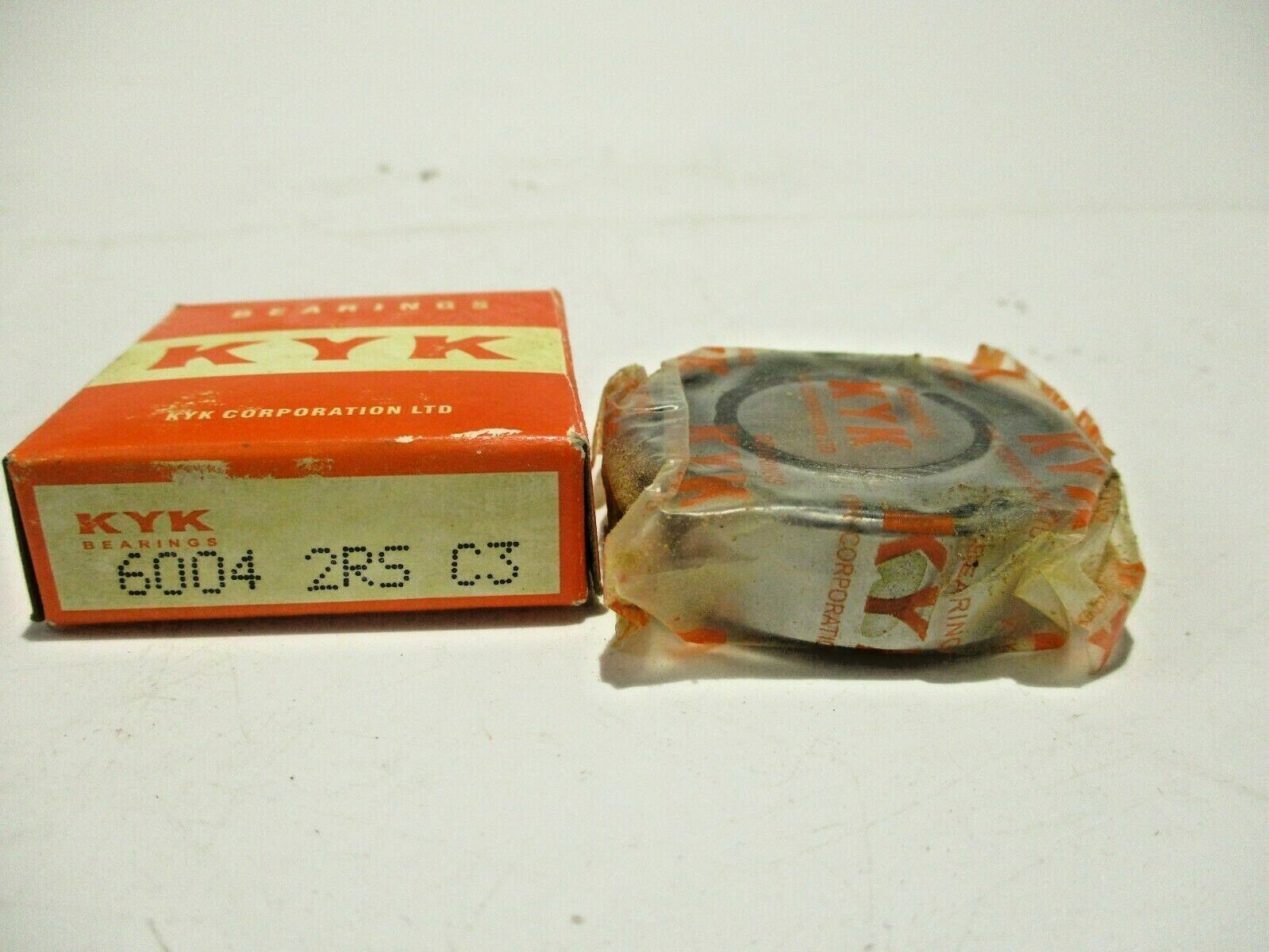 NEW KYK 6004-2RSC3 2RS-C3 SEALED BALL BEARING JAPAN