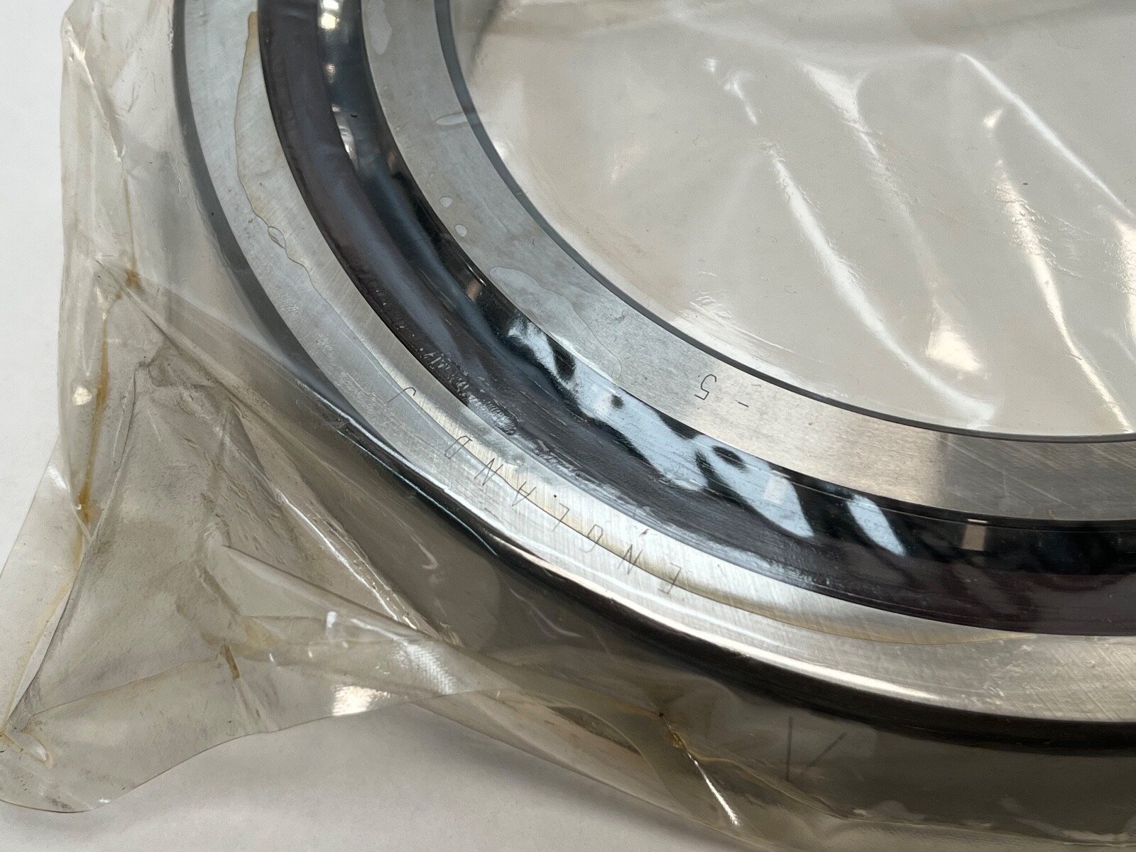 NSK 7034A5TRSULP4 Bearing 170x260x42 mm 7034A5 7034-A5-TR-SUL-P4 Japan