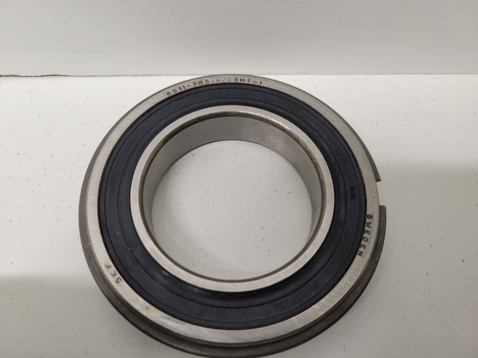 NEW OLD STOCK! SKF BEARING 6011-2RS1N/C3HT51