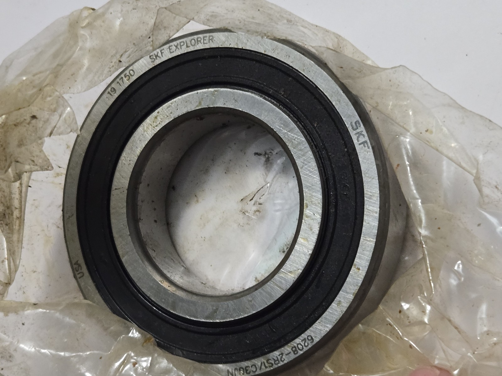 SKF Explorer 6208-2RSJEM Bearing New Open Box
