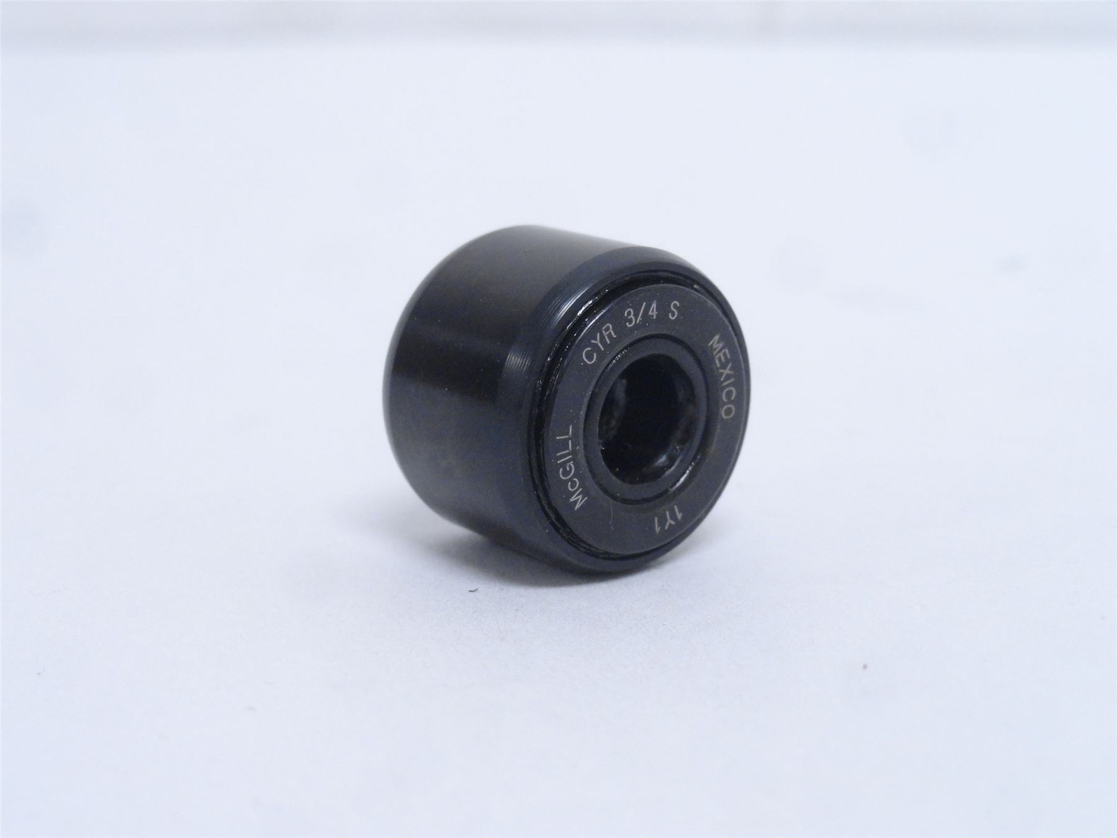 252101 New-No Box; McGill CYR 3/4 S Flat Yoke Roller 1/4″ID x 3/4″OD x 1/2″ W